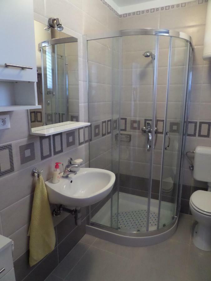 Apartmani Lili Малий Лошинь Екстер'єр фото
