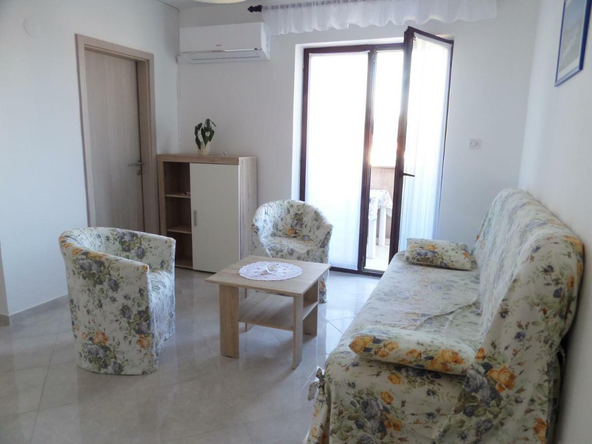 Apartmani Lili Малий Лошинь Екстер'єр фото